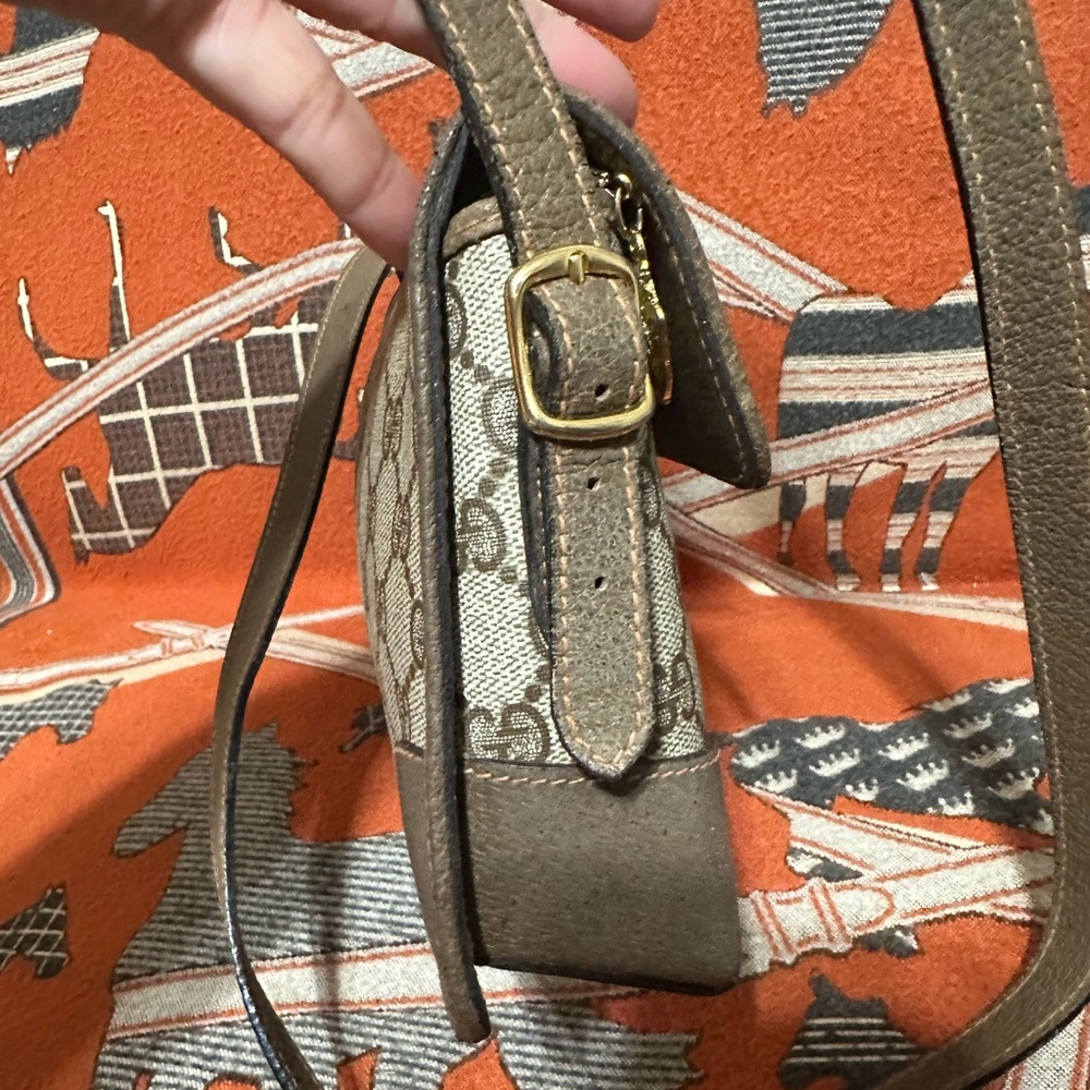 GUCCI ❤️🌟VINTAGE GG SUPREME CROSSBODY BAG ⭐️ - Picture 3 of 11